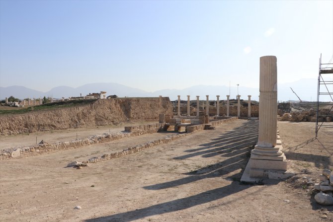 Laodikya'da "antik dönemin pinokyosu" bulundu