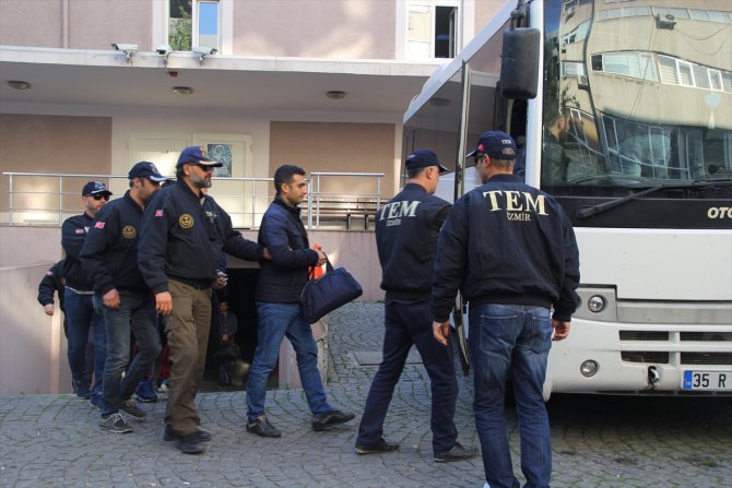 İzmir merkezli FETÖ'nün TSK yapılanmasına yönelik operasyon