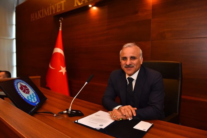Trabzon Büyükşehir Belediye Meclisinde huzur hakları Mehmetçiğe bağışlandı