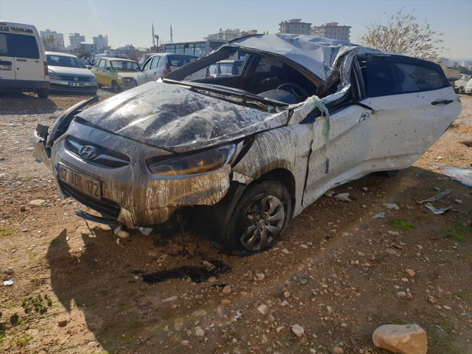 Osmaniye'de devrilen otomobilin sürücüsü polis memuru öldü