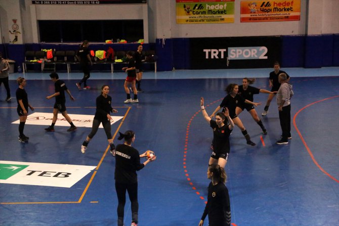 Kastamonu Belediyespor, EHF Kupası grup maçlarının hazırlıklarını sürdürüyor