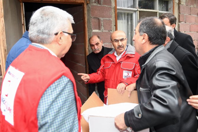 Adana'da sağanaktan oluşan mağduriyetler gideriliyor