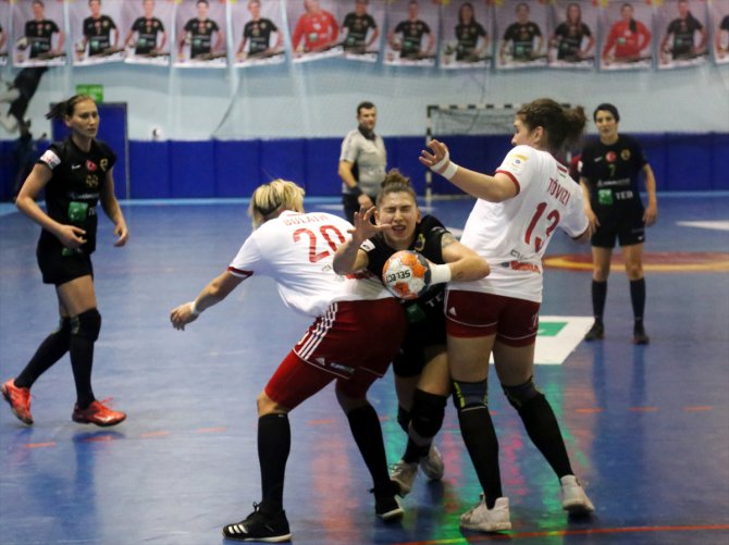 Hentbol: Kadınlar EHF Kupası