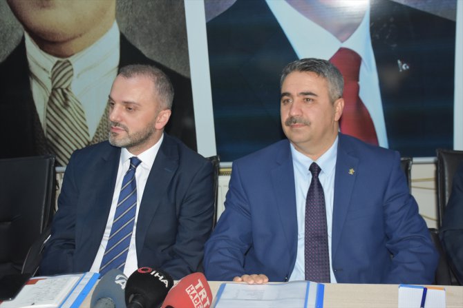 AK Parti Genel Başkan Yardımcısı Kandemir Adıyaman'da partililerle buluştu: