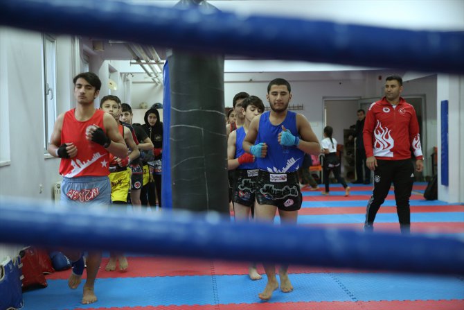 Kayseri'nin İncesu ilçesindeki muaythai sporcuları, başarılarıyla dikkati çekiyor