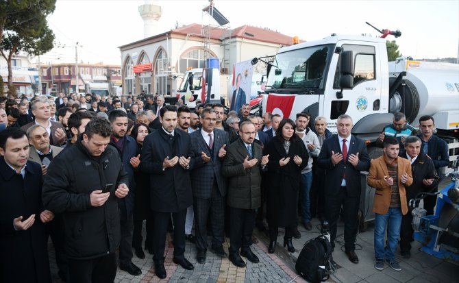 AK Partili Turan'dan Geyikli'deki araçları geri çeken Avcılar Belediyesine tepki: