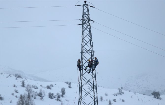 ÇEDAŞ'ın "enerji timleri" kesintisiz enerji için sahada