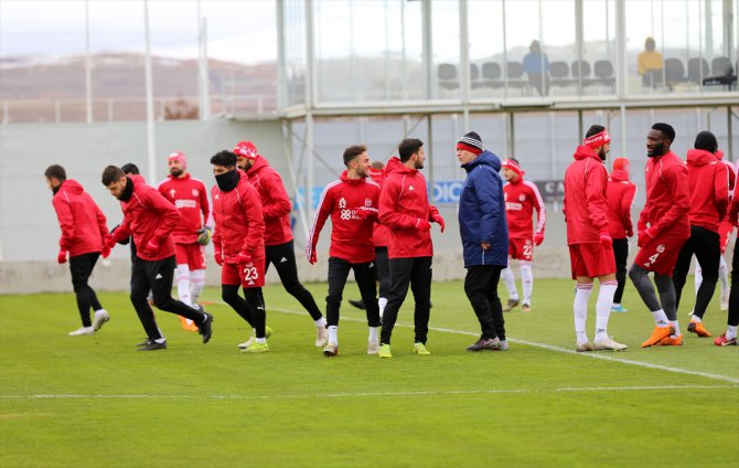 Sivasspor'un yeni transferi Yasin Öztekin'den taraftara teşekkür: