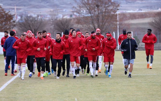 Sivasspor'un yeni transferi Yasin Öztekin'den taraftara teşekkür: