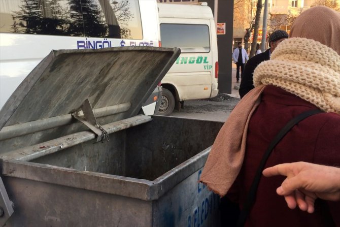 Elazığ'da çöp konteynerinde baygın bulunan kişi hastaneye kaldırıldı