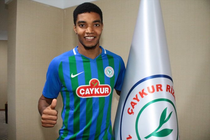 Çaykur Rizespor, Ivanildo Fernandes'i kadrosuna kattı