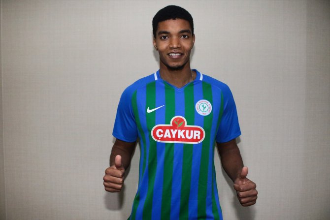 Çaykur Rizespor, Ivanildo Fernandes'i kadrosuna kattı