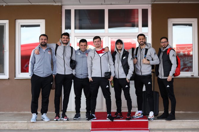 Sivasspor kafilesi Malatya'ya gitti