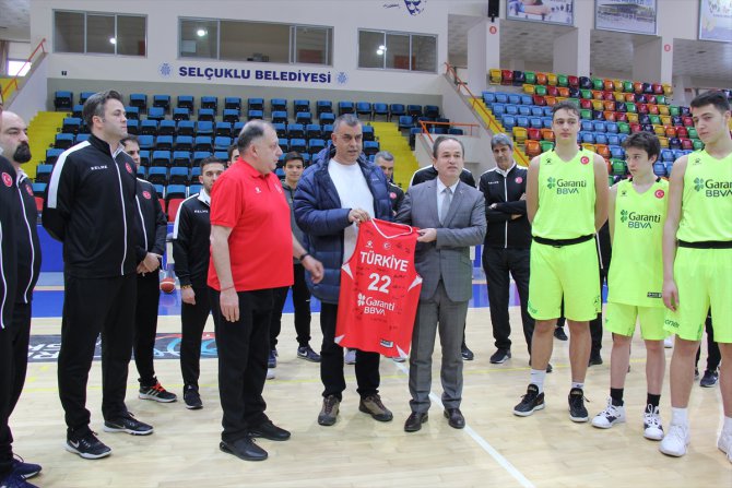 16 Yaş Altı Erkek Milli Basketbol Takımı'nın Konya'daki kampı sürüyor