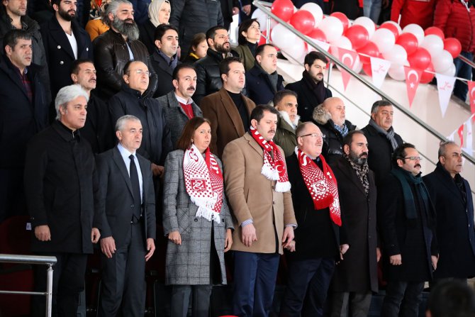 Rıza Çalımbay Spor Salonu, Sivas'ta açıldı