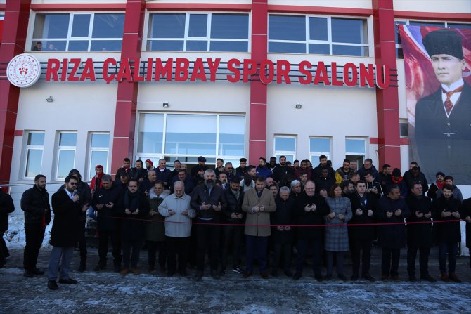 Rıza Çalımbay Spor Salonu, Sivas'ta açıldı