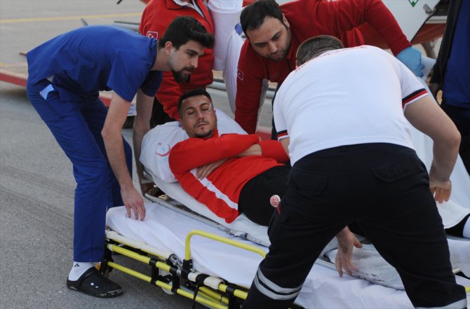 Antalyasporlu Jahovic, ambulans helikopterle Antalya'ya getirildi