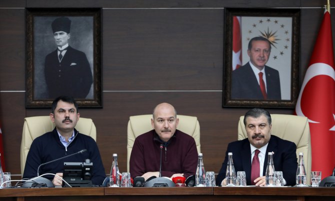 Bakanlar Elazığ'daki depremin ardından yürütülen çalışmalara ilişkin açıklama yaptı