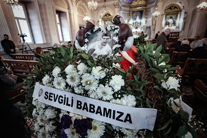 Türkiye'nin ilk profesyonel boksörü Garbis Zakaryan, son yolculuğuna uğurlandı