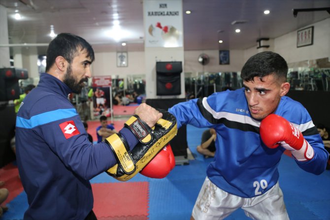 Çobanlık yaparken keşfedilen kick boks Türkiye şampiyonu Emrah hedef büyüttü