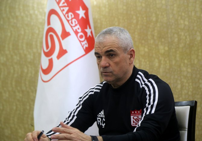 Sivasspor Teknik Direktörü Rıza Çalımbay: "Ders çıkartıp önümüze bakmamız lazım"