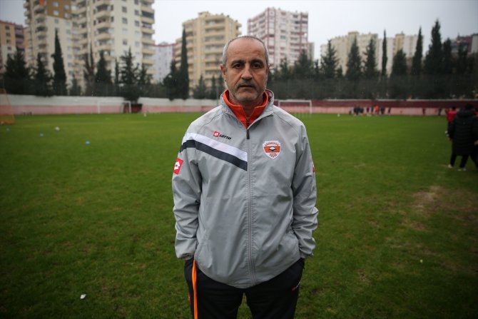 Adanaspor'un "nöbetçi hocası" 19. kez takımın başında