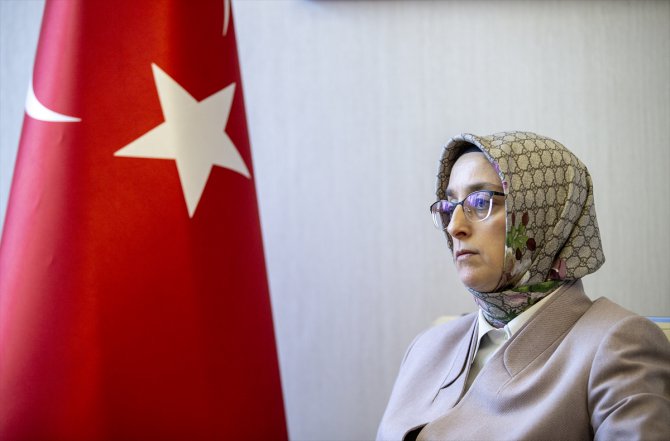 AK Parti'li kadınlar depremzedeleri yalnız bırakmayacak