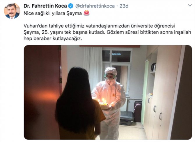 Sağlık Bakanı Koca, Vuhan'dan getirilen üniversite öğrencisinin doğum gününü kutladı