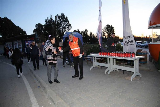 Adana'da hasta yakınlarına çorba ikramı