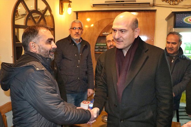 İçişleri Bakanı Soylu, Elazığ'da esnafı ziyaret etti