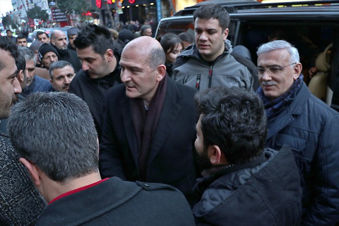 İçişleri Bakanı Soylu, Elazığ'da esnafı ziyaret etti