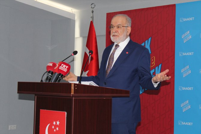 Karamollaoğlu: "Darbe tehdidi varsa ülkenin ilgili kurumları üzerine düşeni yapmalı"