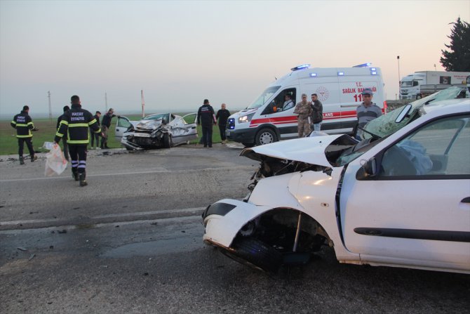 Hatay’da kazazedelere ilk müdahaleyi yoldan geçen sağlıkçı çift yaptı