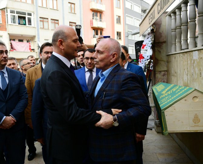 İçişleri Bakan Soylu, Trabzon'da cenaze törenine katıldı