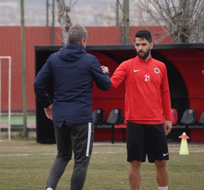 Gençlerbirliği, Antalyaspor maçının hazırlıklarına başladı