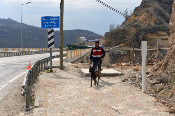 Tunceli'de 67 gündür kayıp üniversite öğrencisi Gülistan Doku'yu arama çalışmaları sürüyor