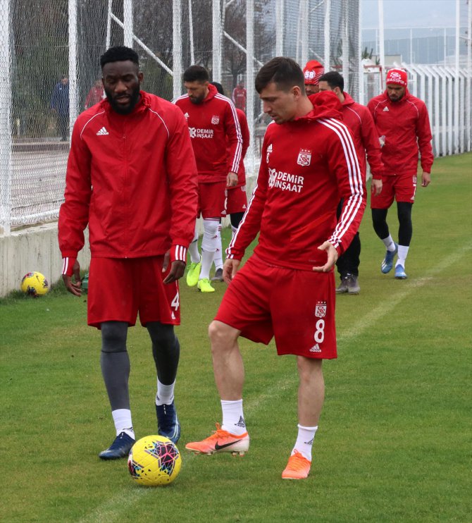 Sivassporlu Yasin Öztekin Antalyaspor maçını değerlendirdi: