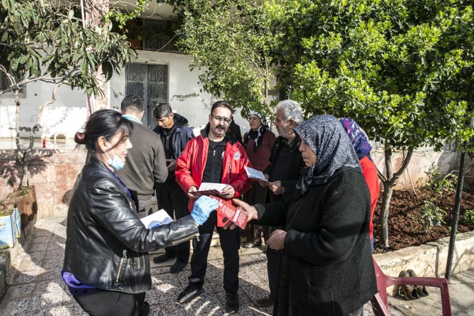 Türkiye'den Afrin'de koronavirüse karşı bilgilendirme çalışması