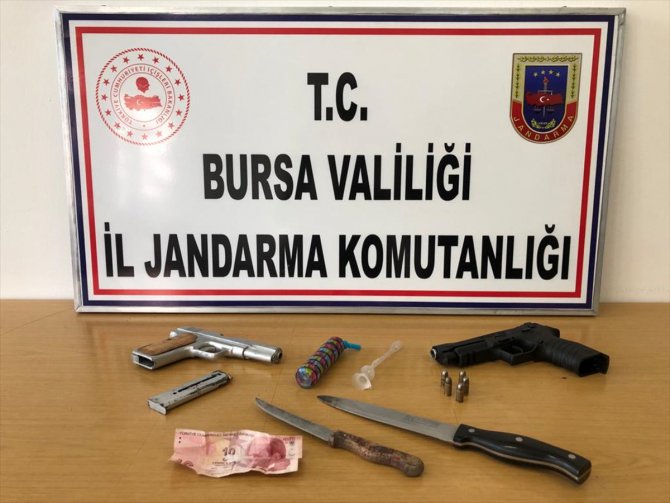 Bursa'da jandarma denetiminden kaçan 3 kişi yakalandı