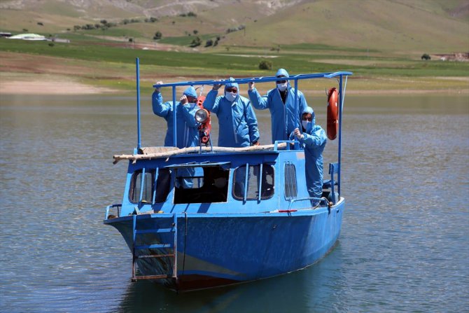 "Vefalı eller", yaşlı adamın ağaçlarını budadı