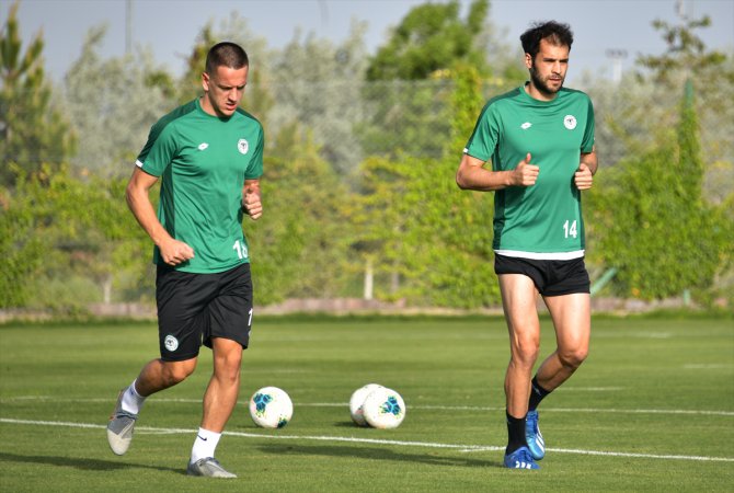 Konyaspor, çalışmalarını akşam idmanıyla sürdürdü