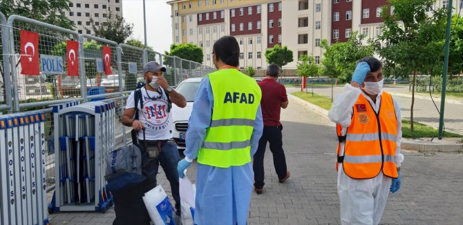 Adana'da karantina süresi dolan 149 kişi evlerine gönderildi