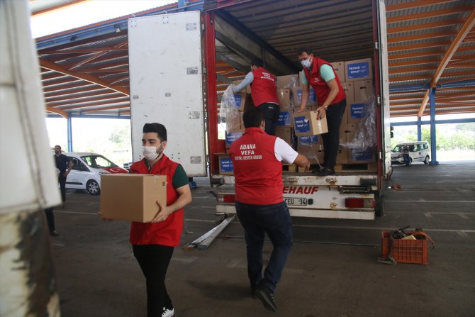 Adana'da Vefa Sosyal Destek Grubundan 7 bin 500 aileye bayram yardımı