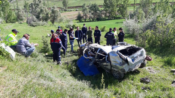 Adana'da uçuruma devrilen otomobilin sürücüsü öldü