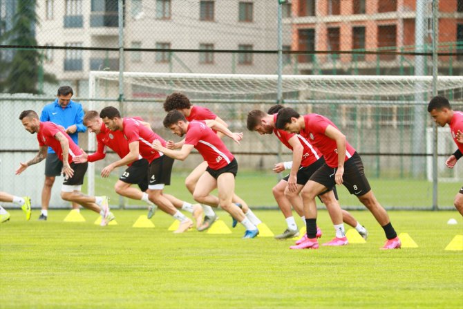 Çaykur Rizespor hazırlıklarını sürdürüyor