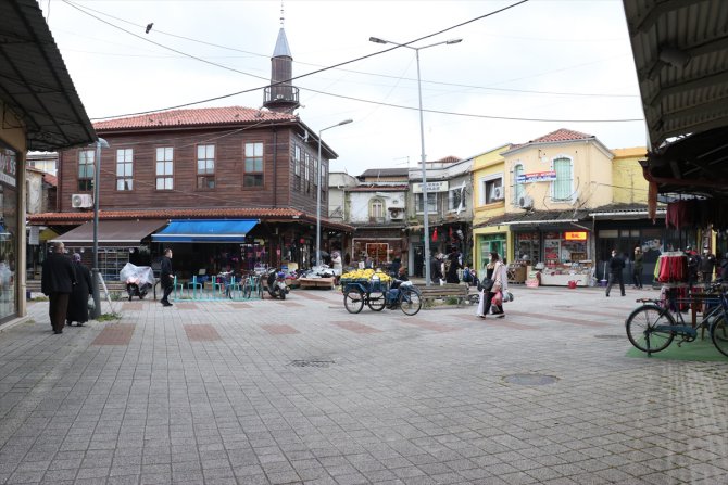 Doğu Marmara ve Batı Karadeniz'de "Evde kal" çağrısına kısmen uyuluyor