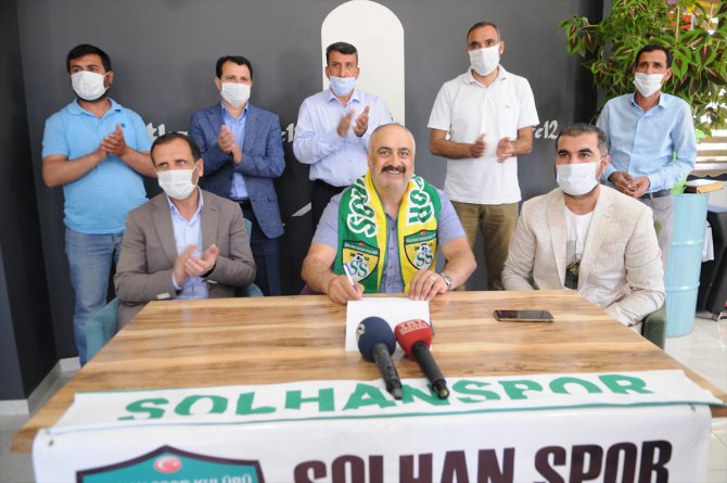 Solhanspor Erkek Voleybol Takımı'nın yeni antrenörü Ahmet Reşat Arığ oldu