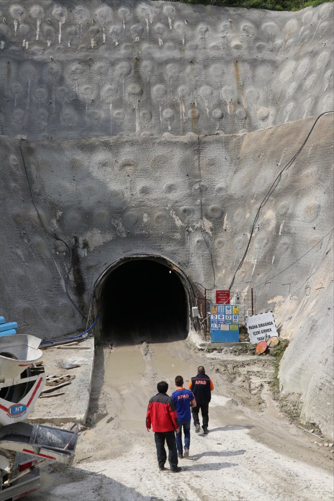 Karadere İçme Suyu Tüneli inşaatında elektrik trafosu patladı