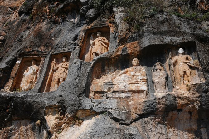 Mersin'in tarihi mekanları 6 ayrı dilde tanıtılacak