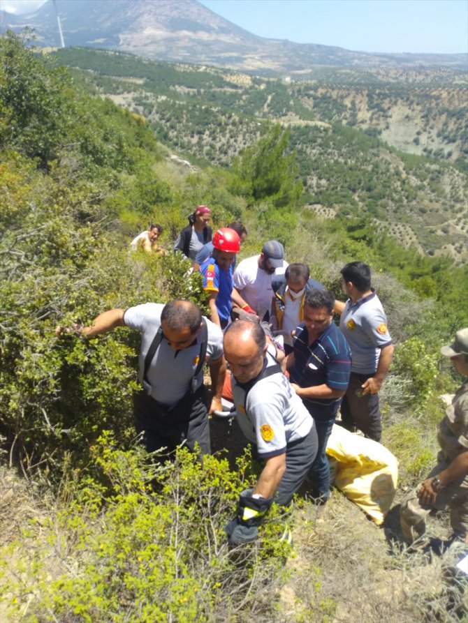 Hatay'da traktör uçuruma yuvarlandı: 5 yaralı